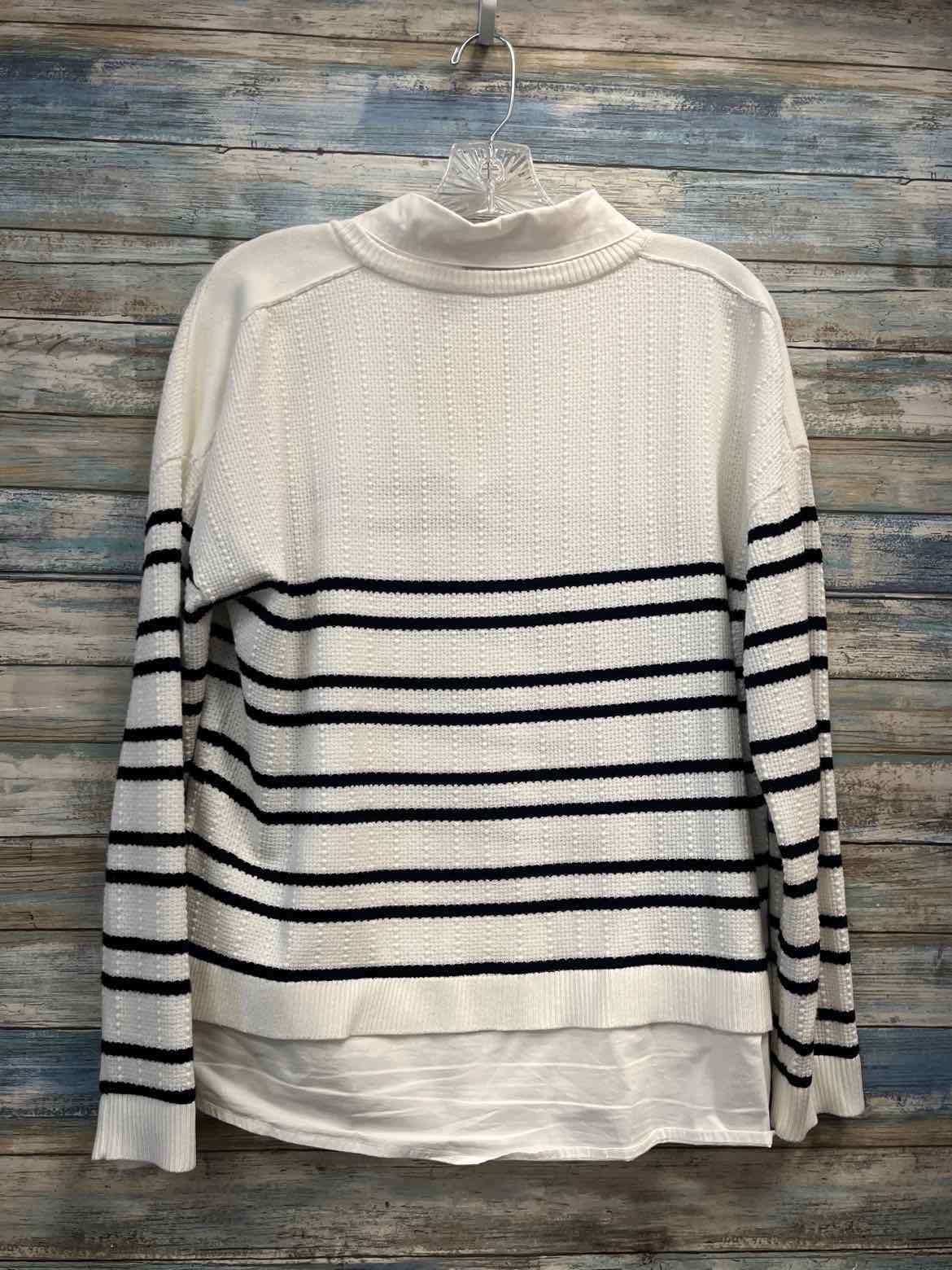 Size M Adrianna Papell Shirt