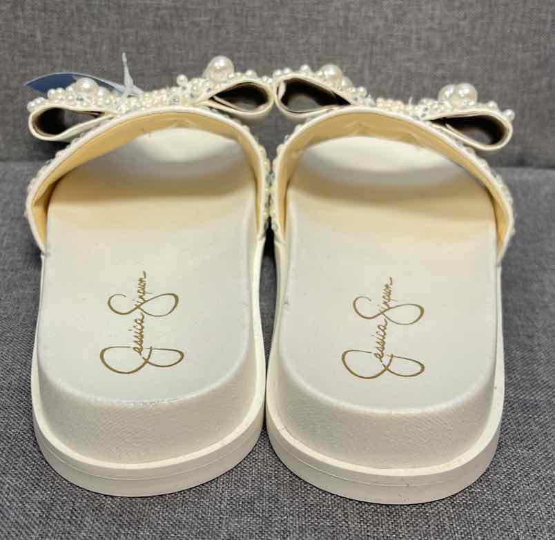 10 Jessica Simpson Sandals