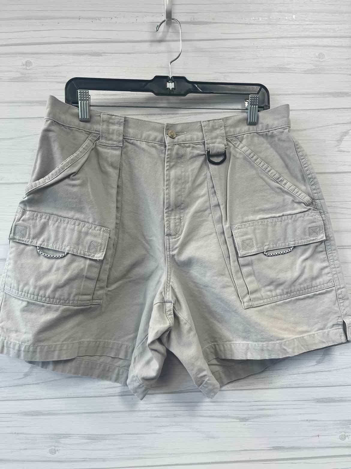 Size L Columbia Shorts