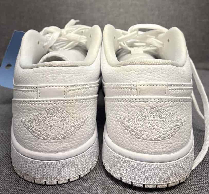 11 Nike Sneakers