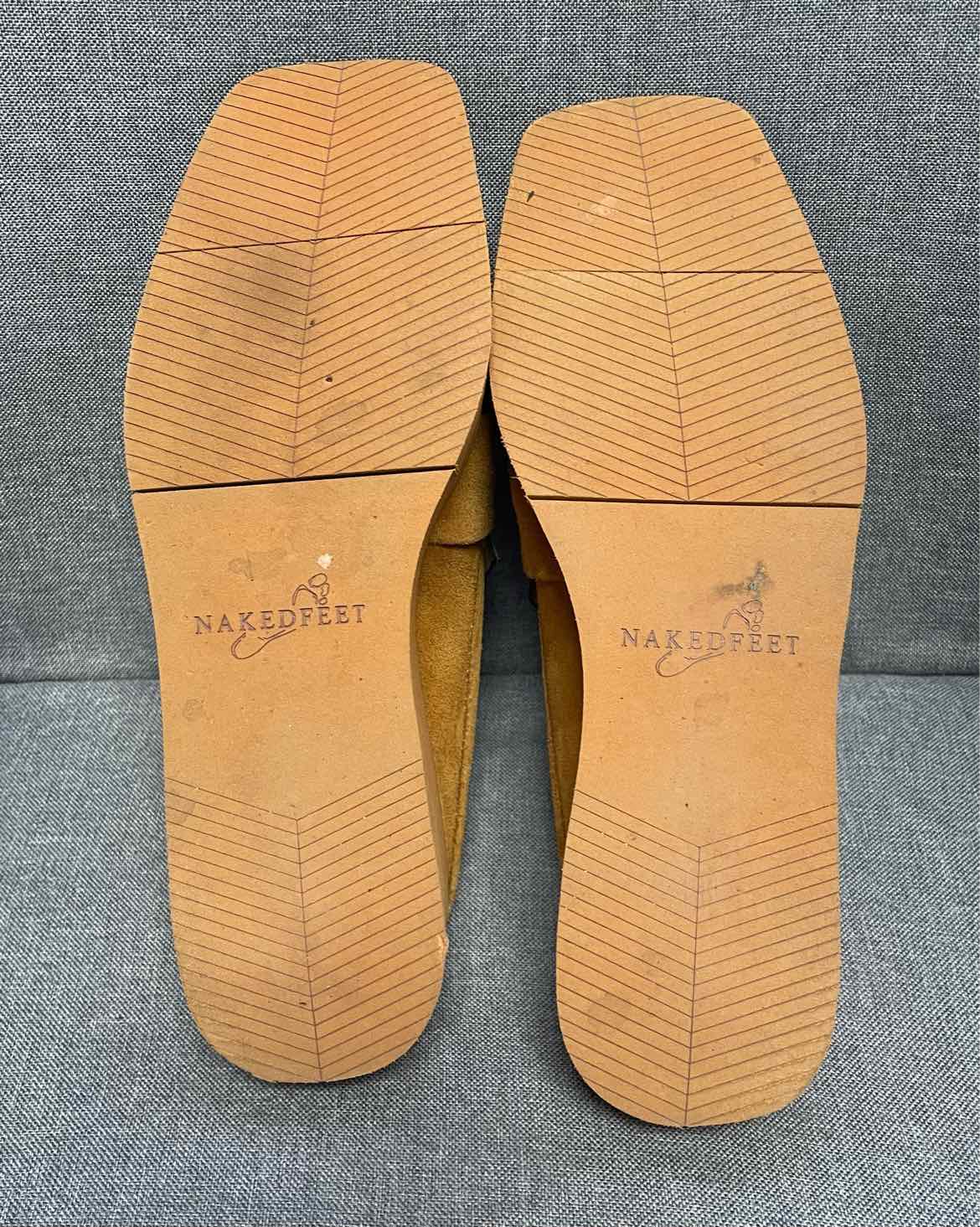 9.5 naked feet Loafers