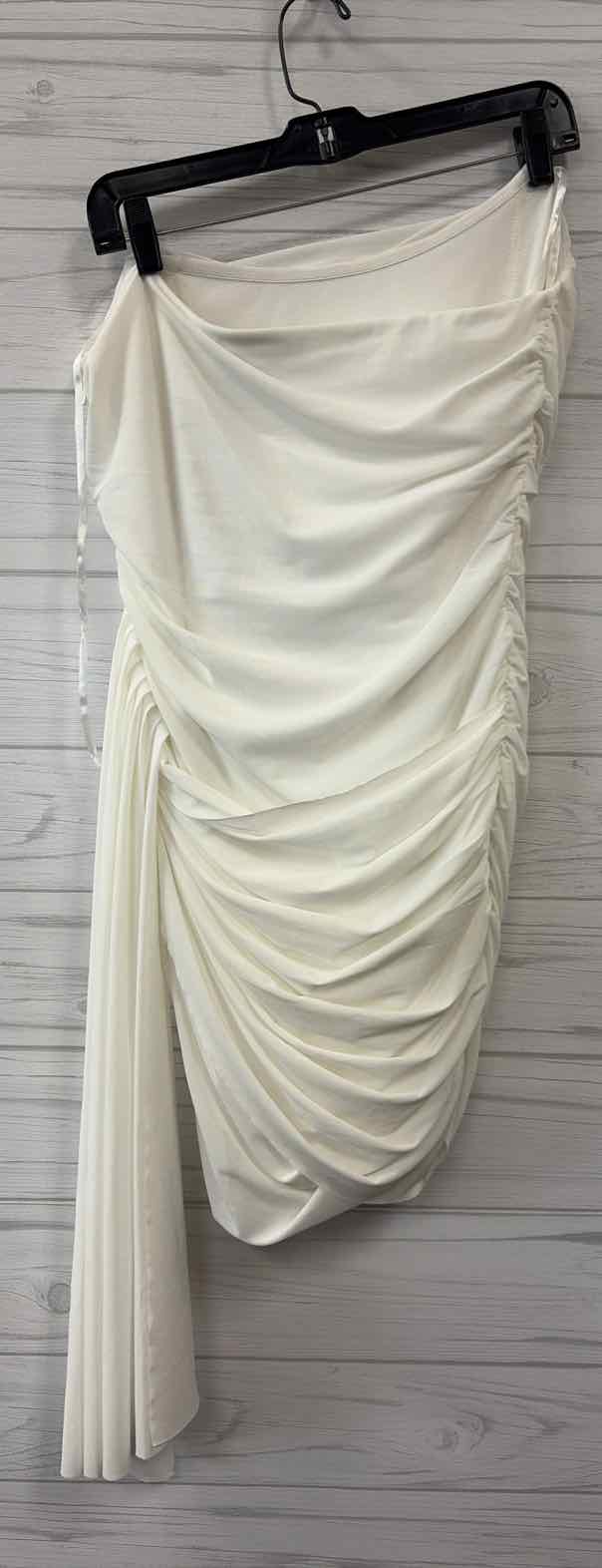 Size L ELLIATT Dress