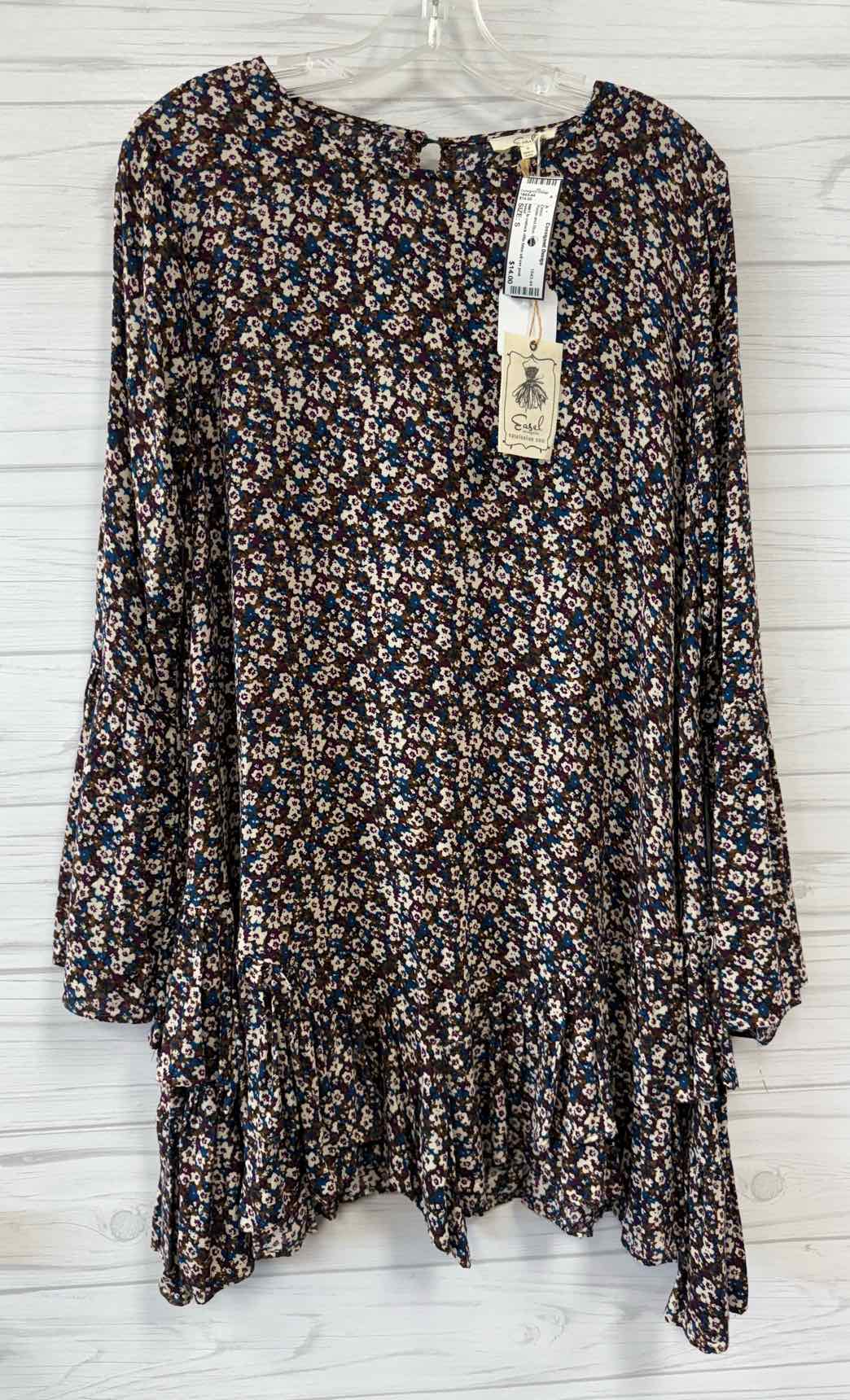 Size S easel Dress