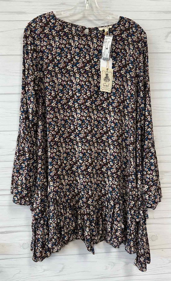 Size S easel Dress