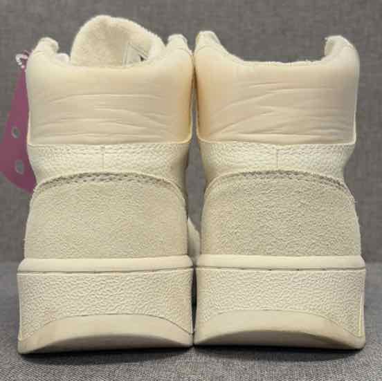 7.5 Gola Sneakers