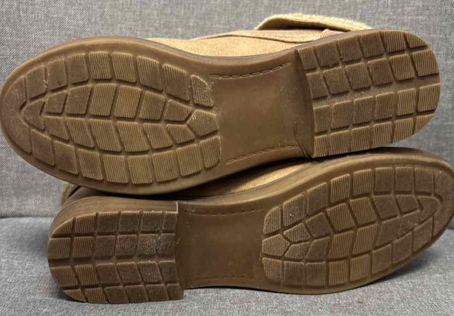8 Cliffs Boots