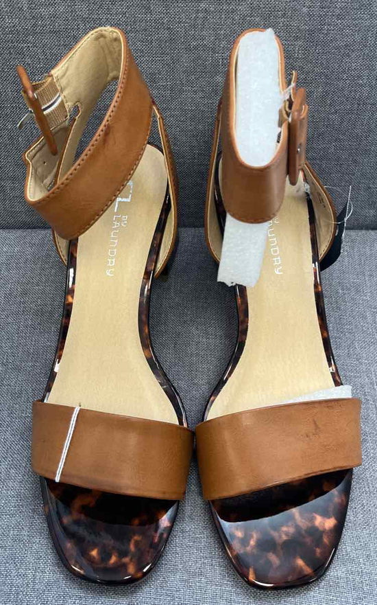 8 CL BY LAUNDRY Sandals