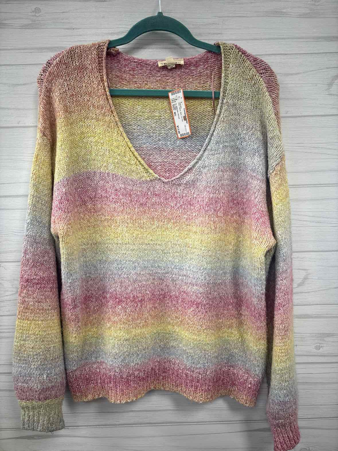 Size M/L ee:some Sweater
