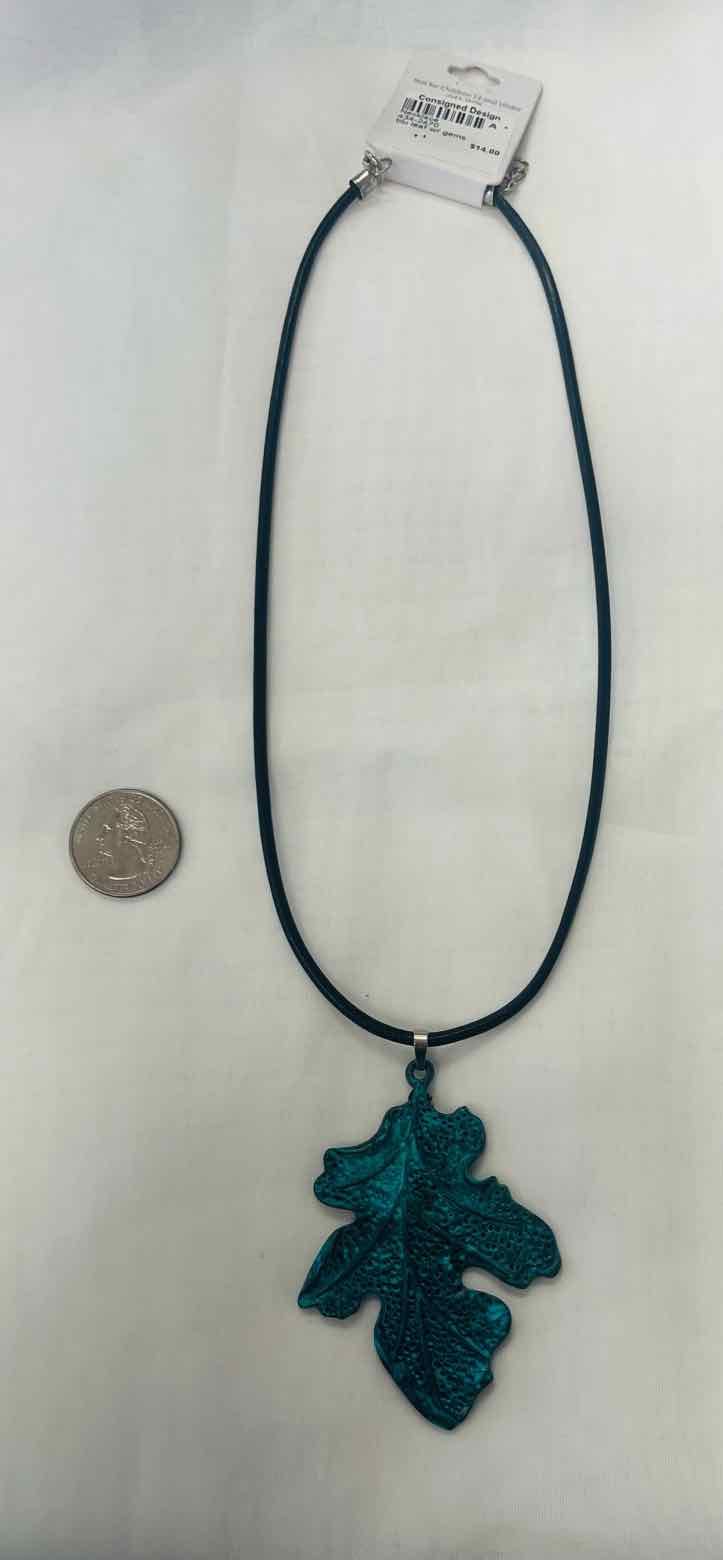 crystal avenue Necklace