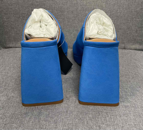 39.5 Free People Sandals