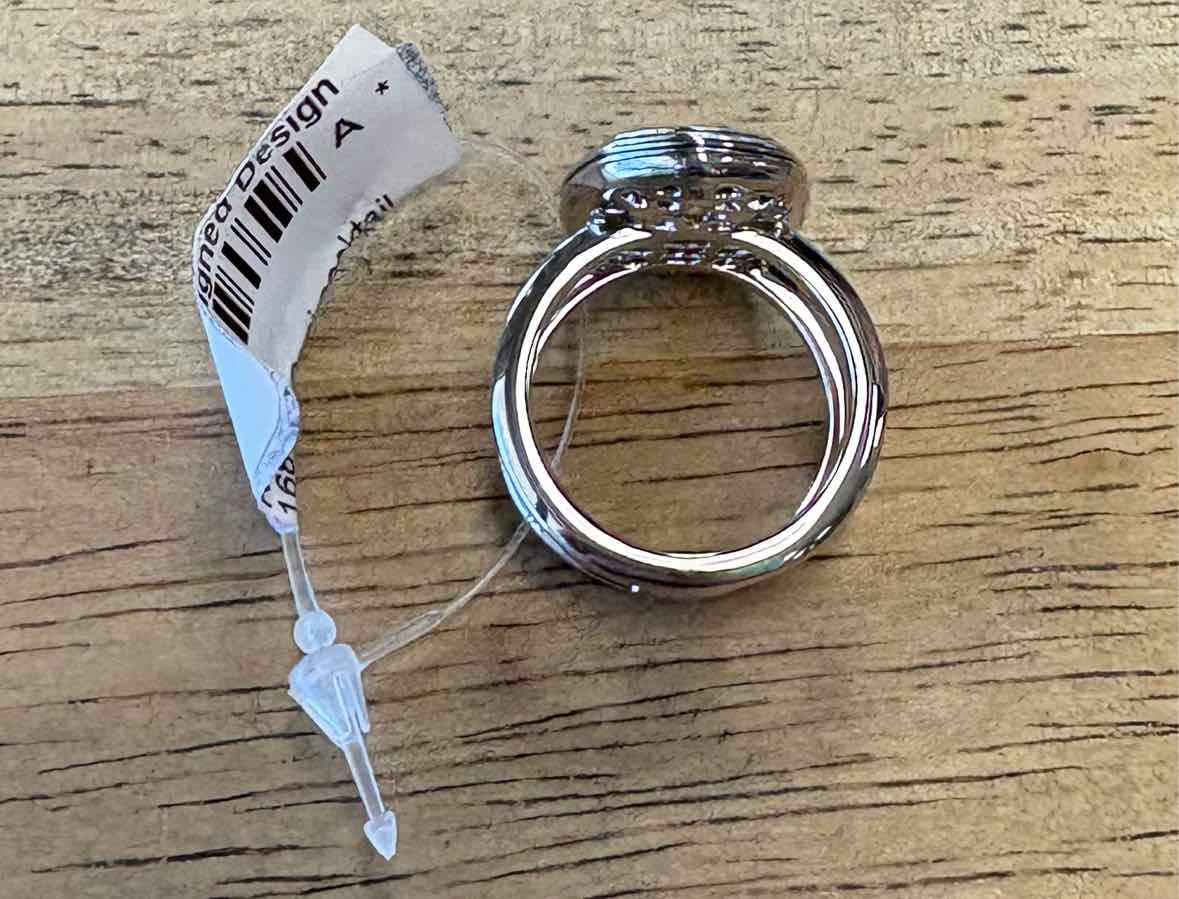 Kendra Scott Ring