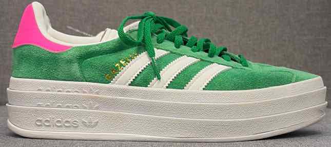 7 adidas Sneakers