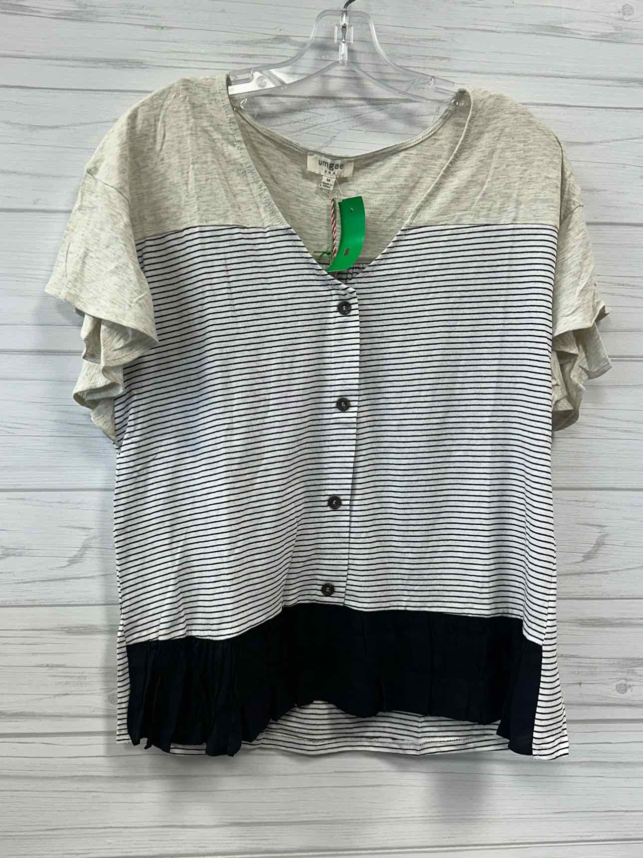 Size M Umgee Shirt