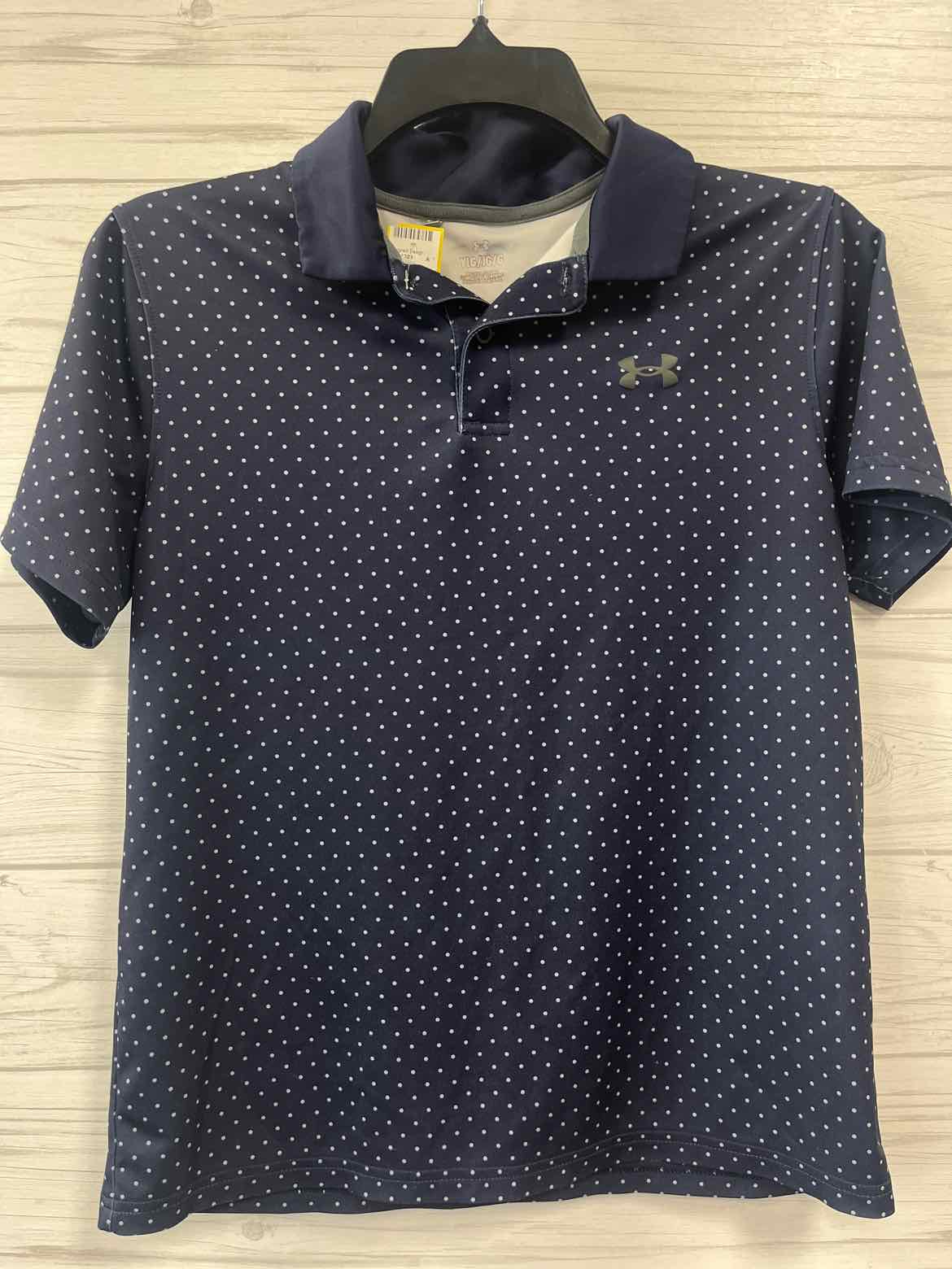 L Under Armor Shirt