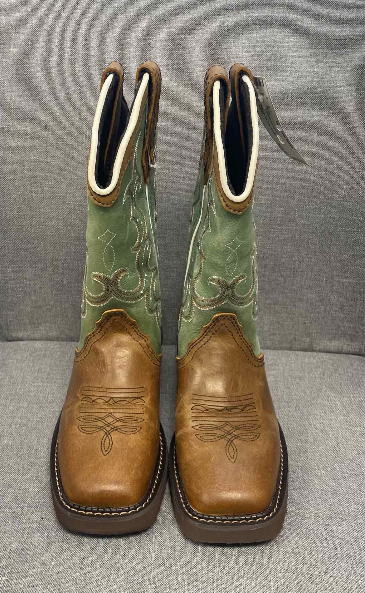 7.5 Justin Boots