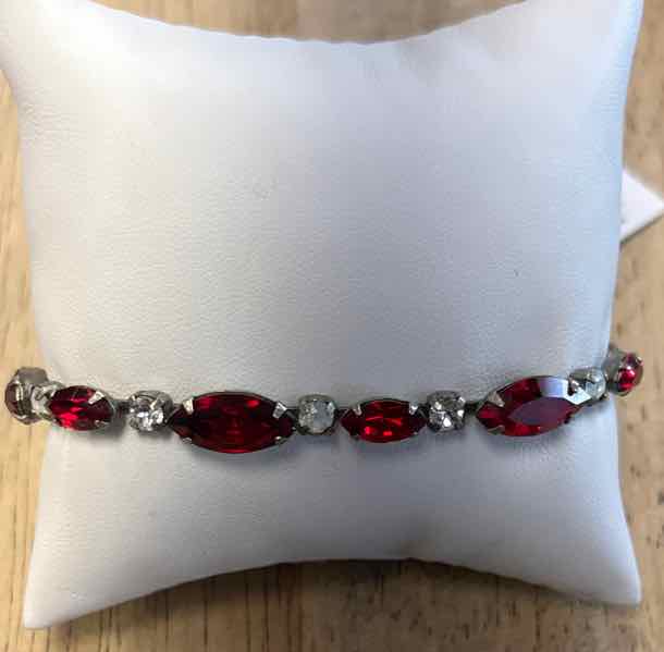 Sorelli Bracelet