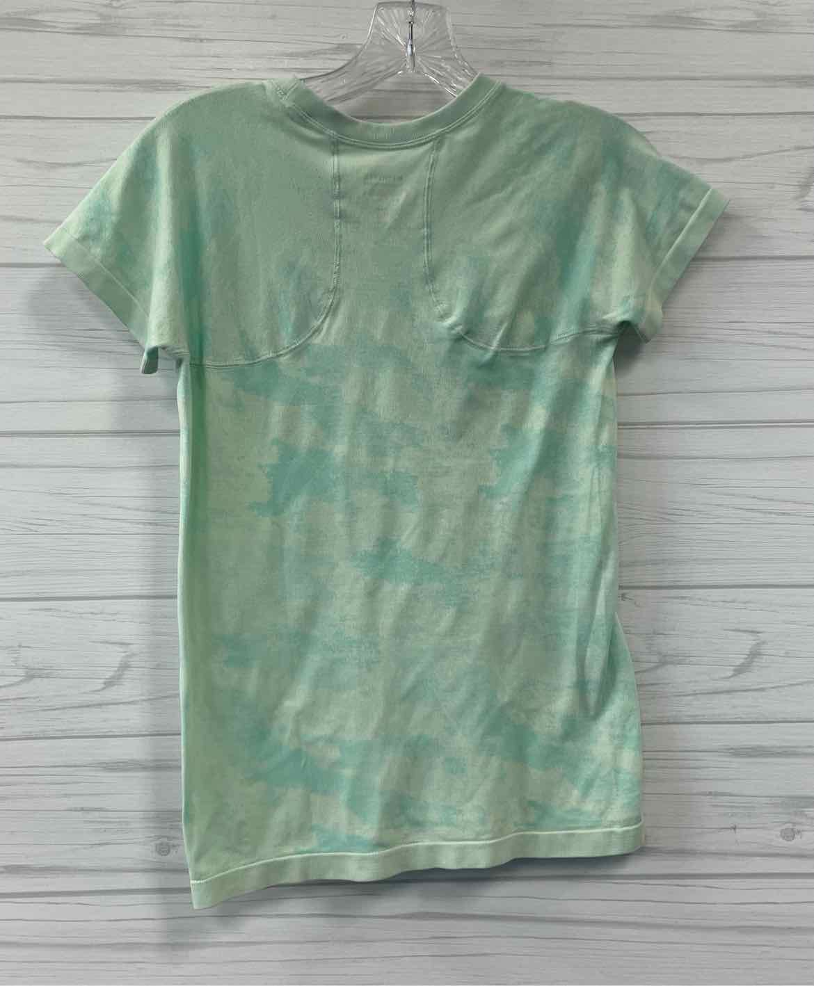 Size S Athleta Shirt