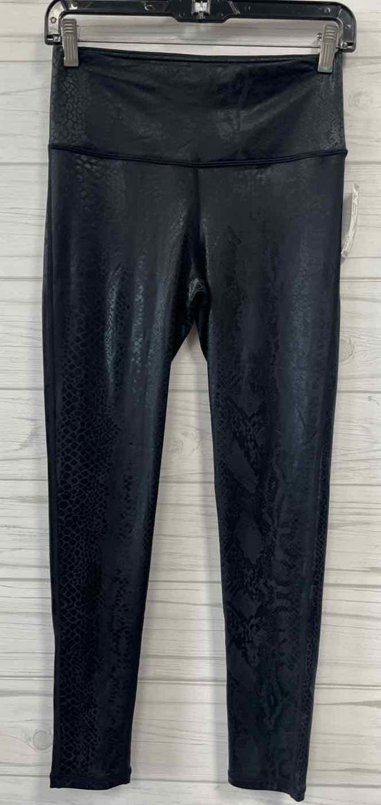 Size S Mono B Leggings