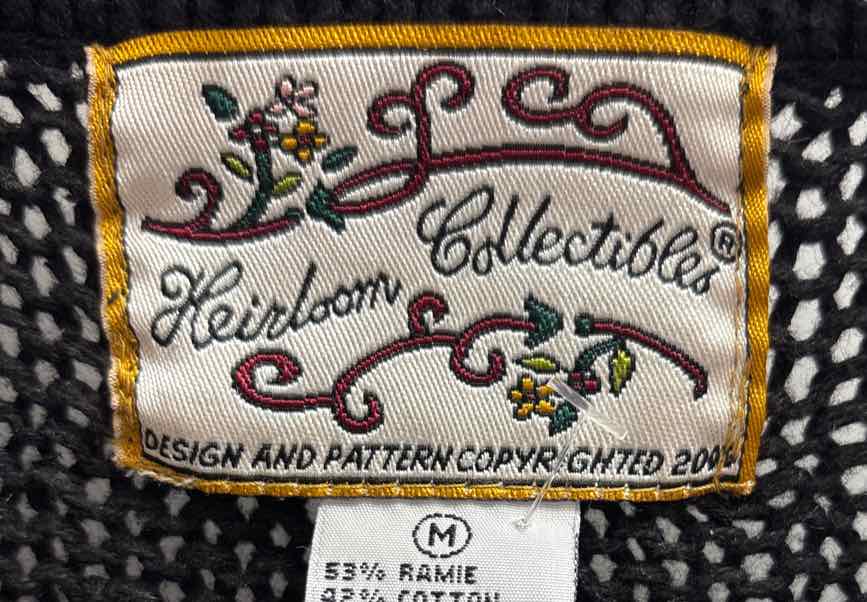 Size M heirloom collectibles Sweater