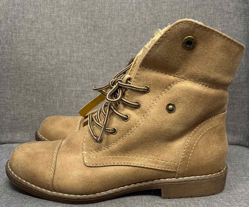 8 Cliffs Boots