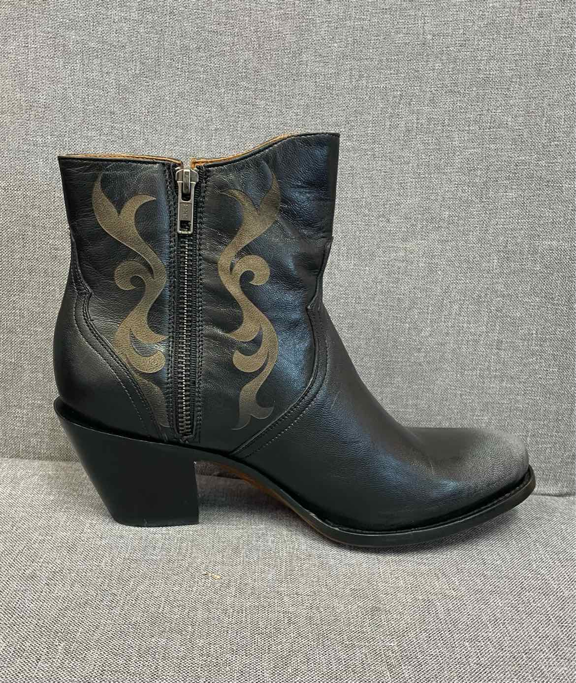 9.5 Lucchese Boots