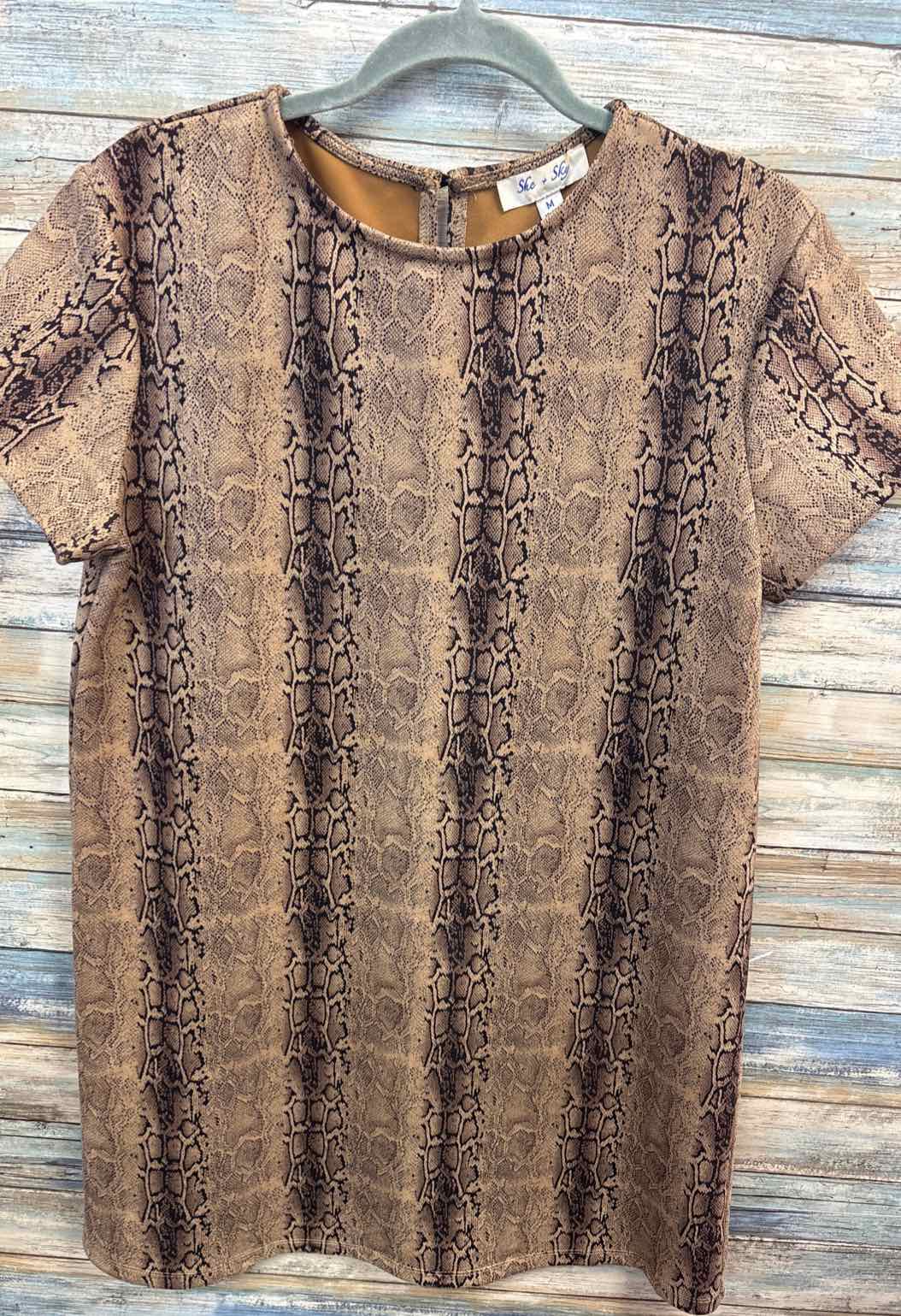 Size M she + sky Dress