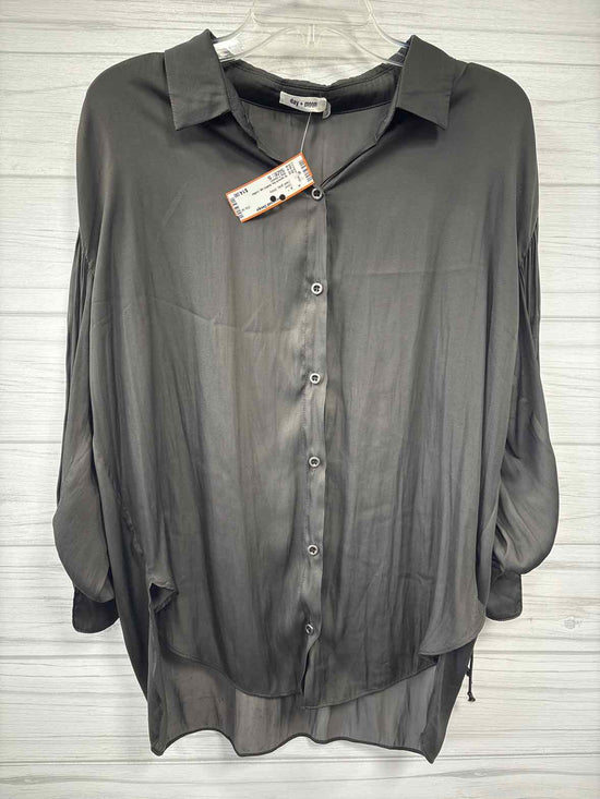 Size S day + moon Shirt