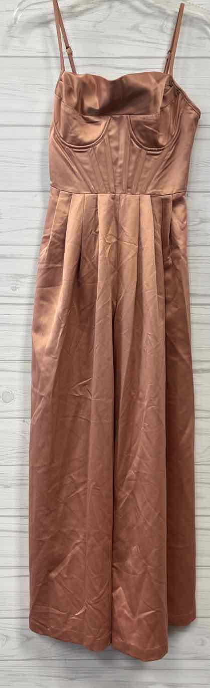 Size 2 PRETTYLITTLETHING Romper