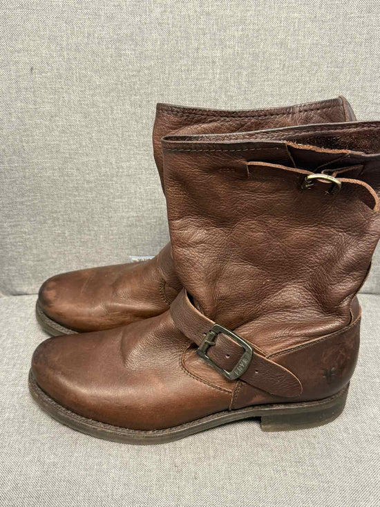 8 FRYE Boots