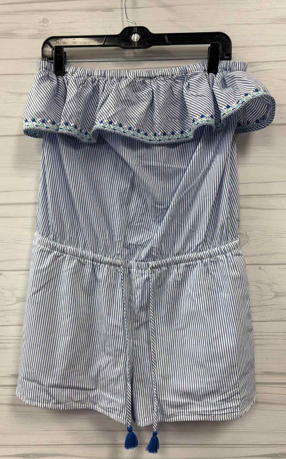 Size M vineyard vines Romper