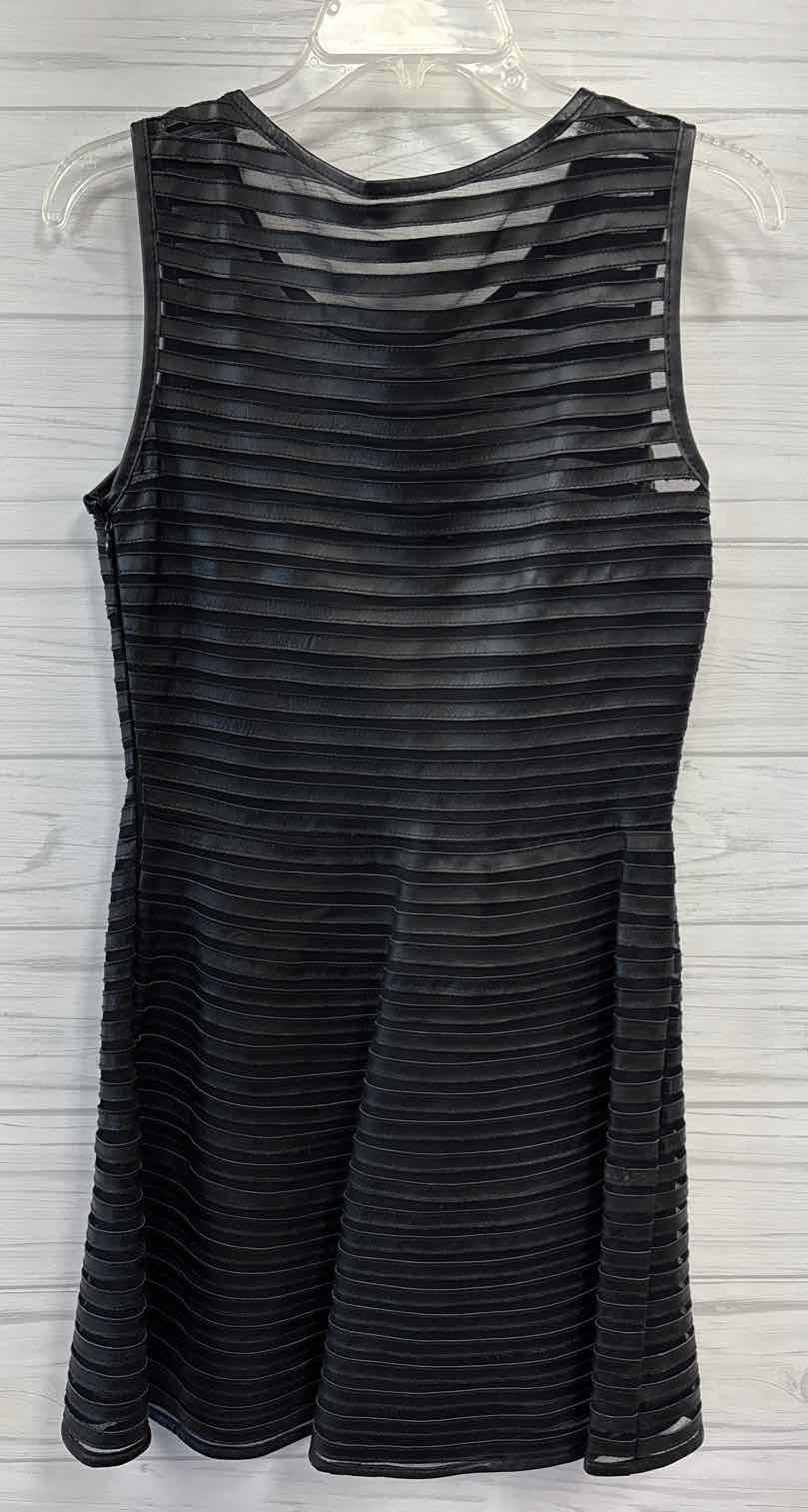Size M Parker Dress