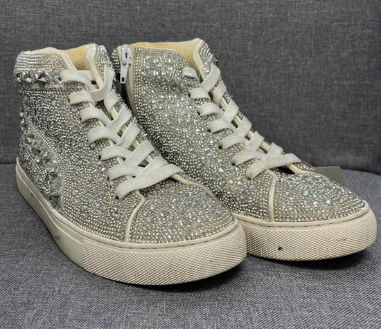 7 Hey Girl Sneakers