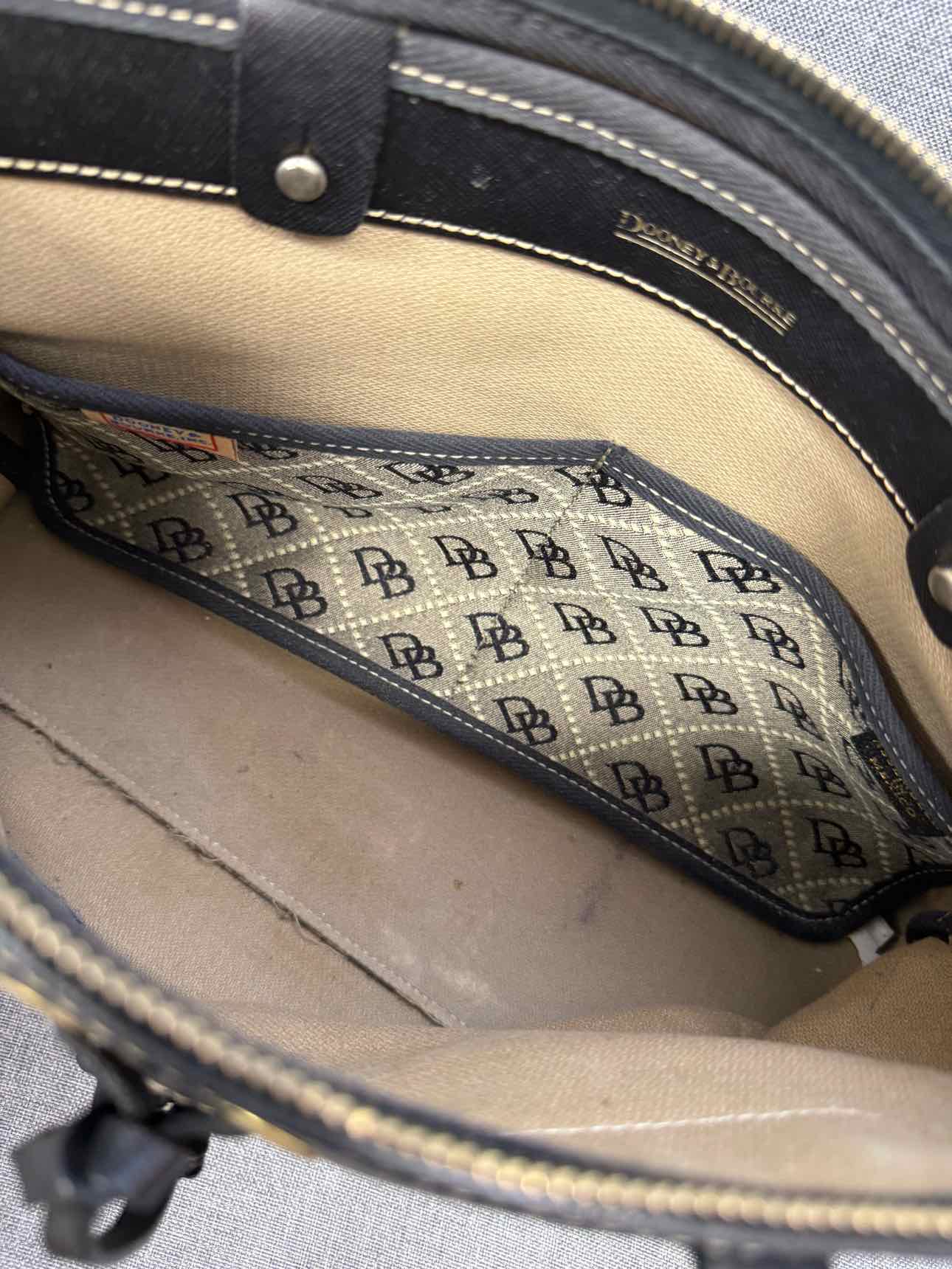 Dooney & Bourke Purse