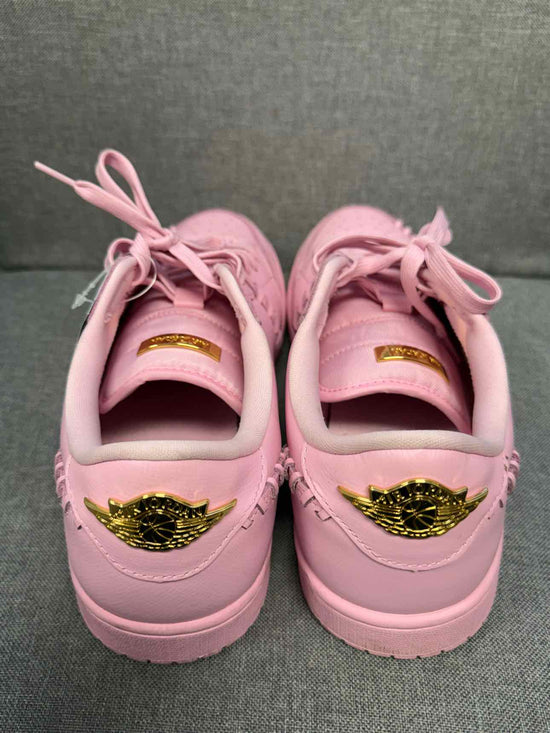 11 Nike Sneakers