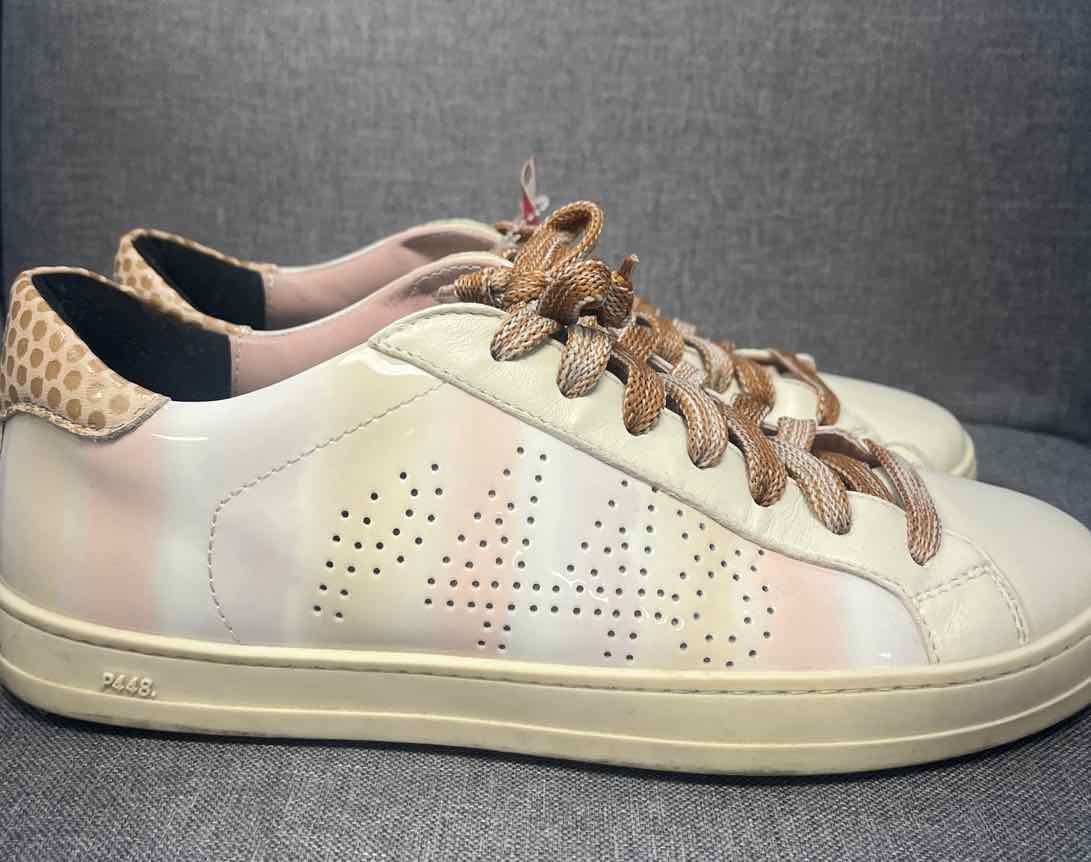 38 P448 Sneakers