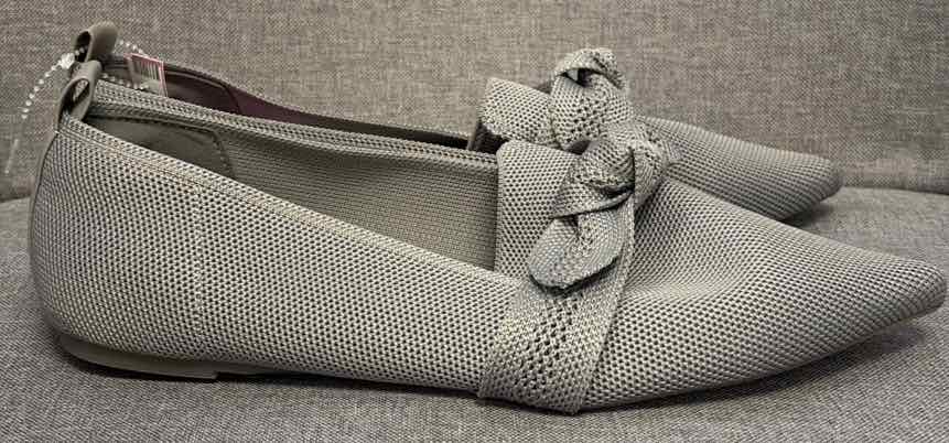 10 Tahari Flats