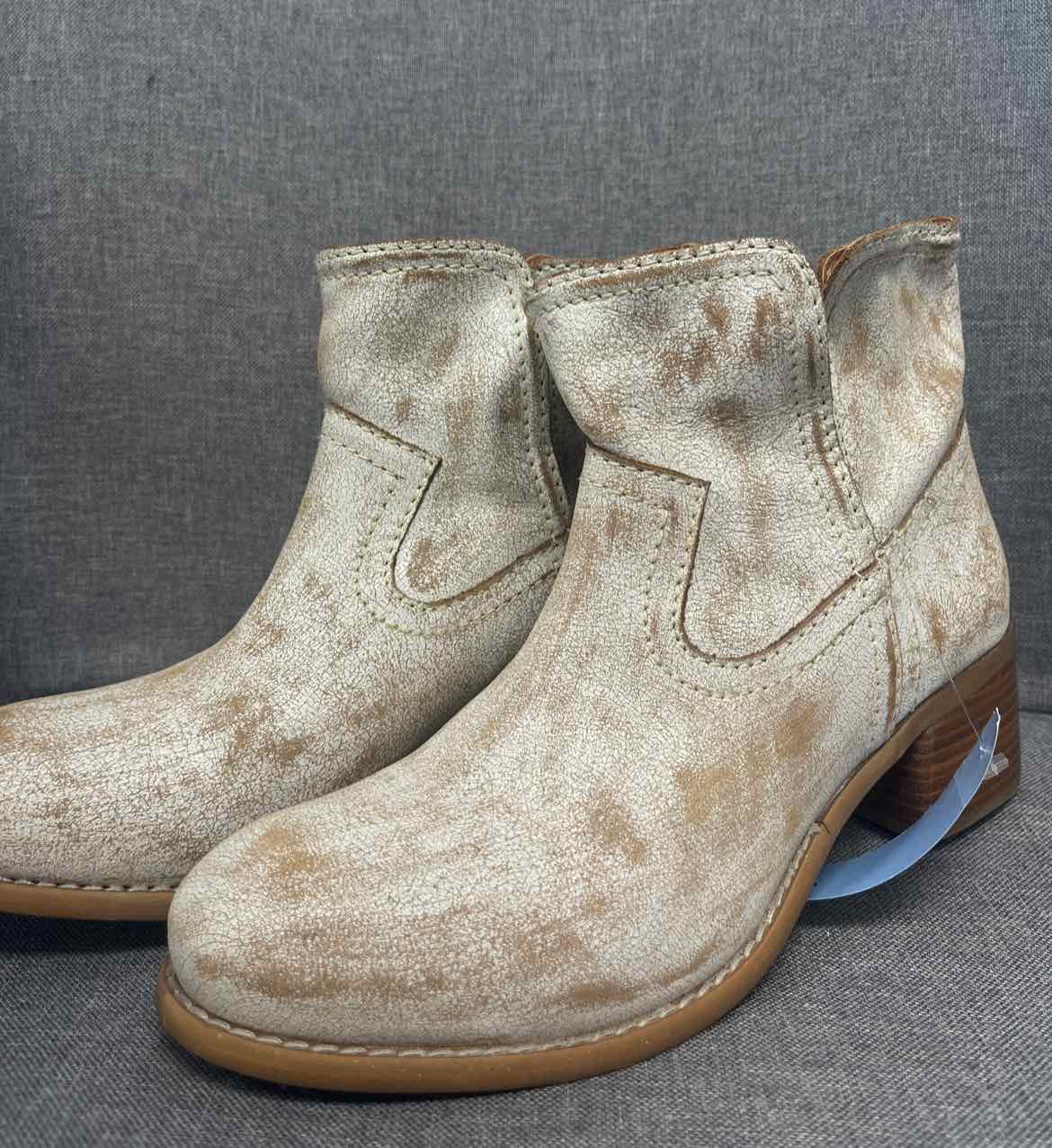 8 Diba True Boots