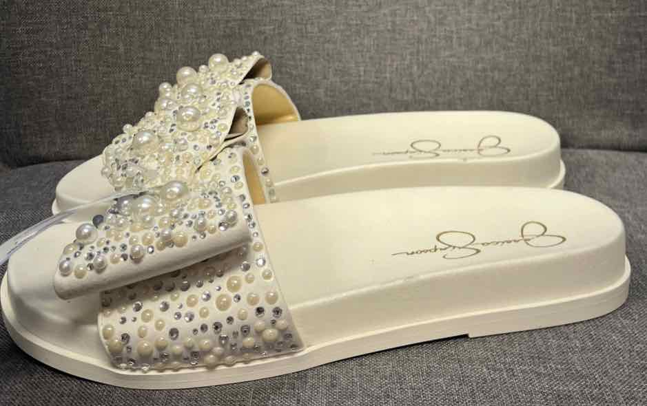 10 Jessica Simpson Sandals