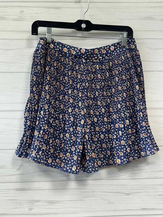 Size L ee:some Shorts