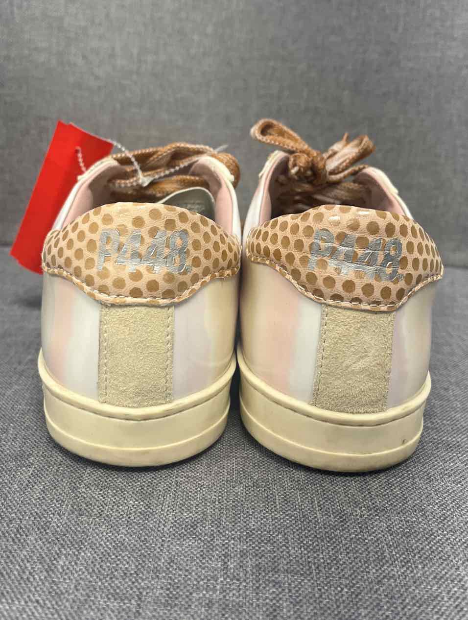38 P448 Sneakers