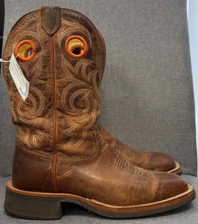 8 Tony Lama Boots