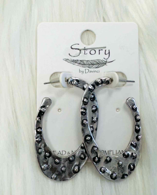 Story Earrings
