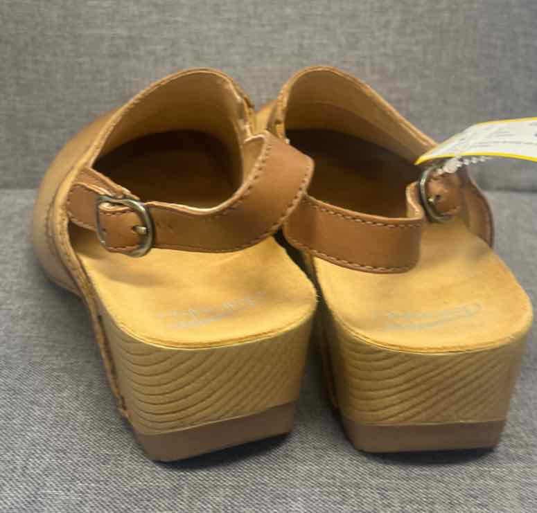 40 Dansko Shoes