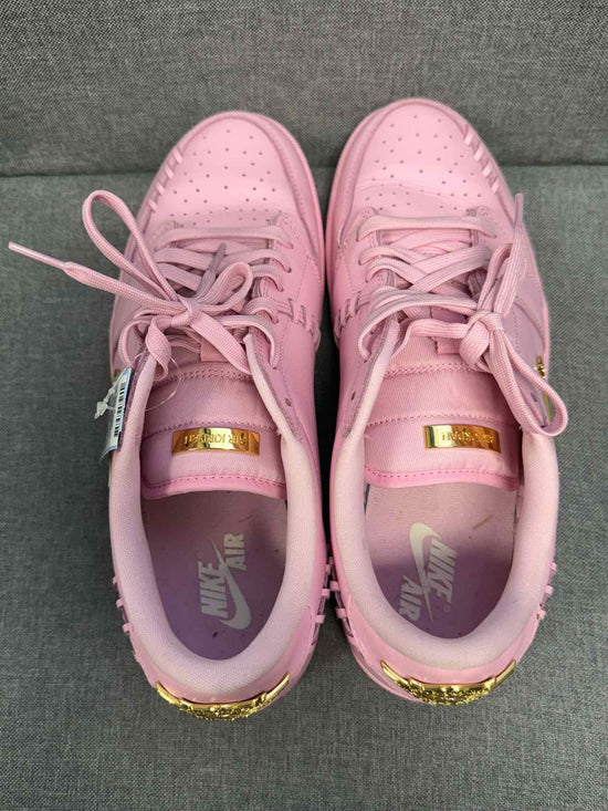 11 Nike Sneakers