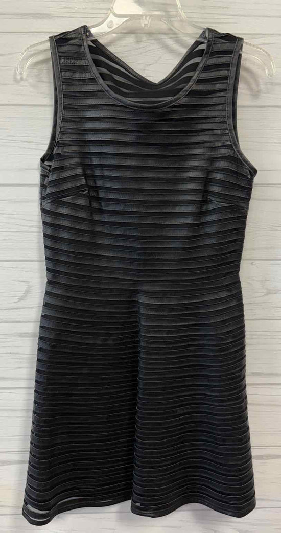 Size M Parker Dress