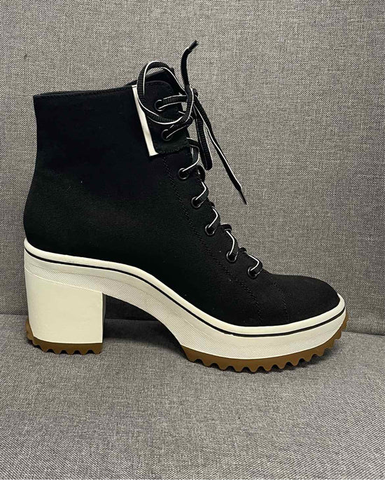 9 MIA Boots