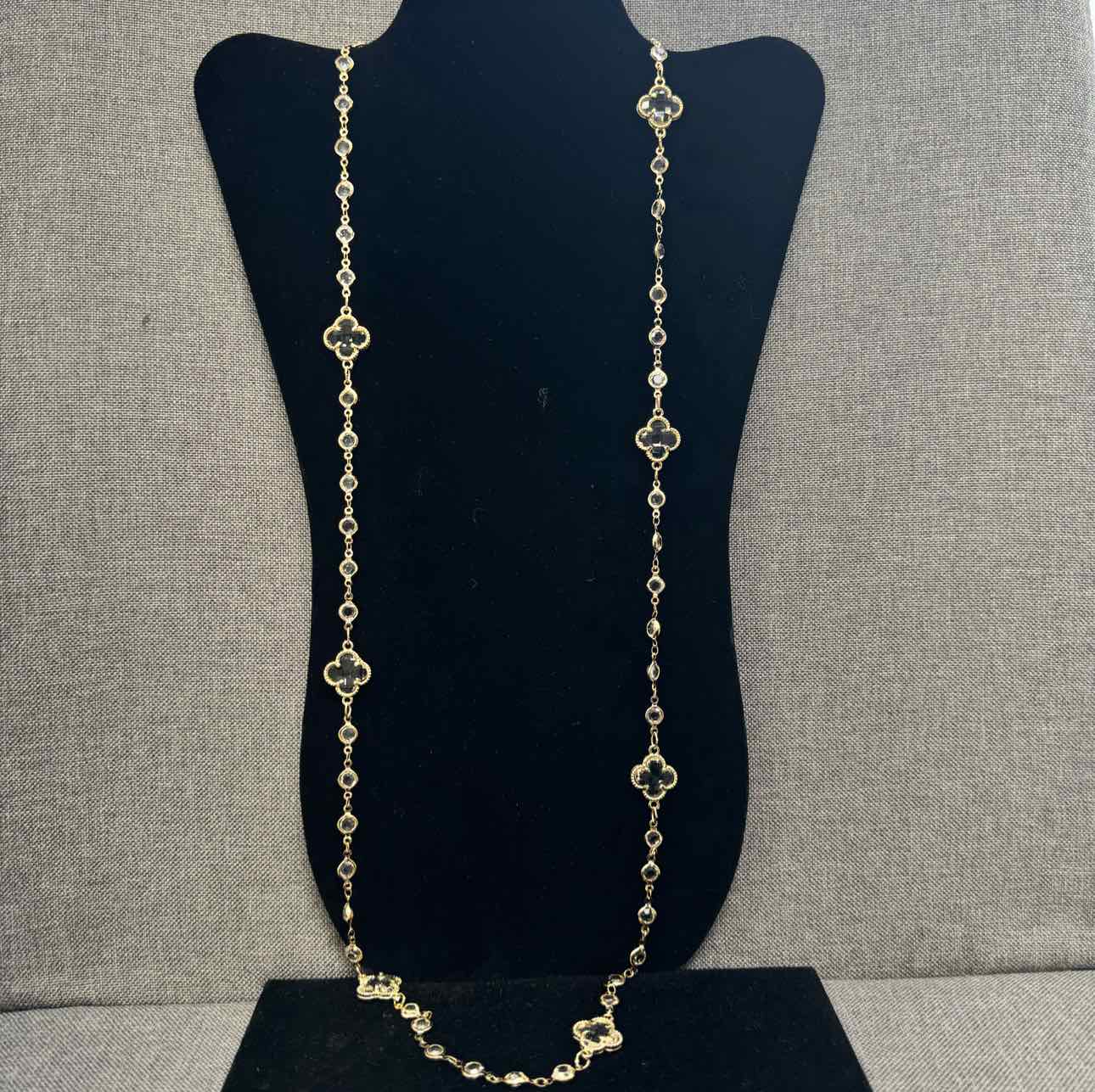 Pomina Necklace