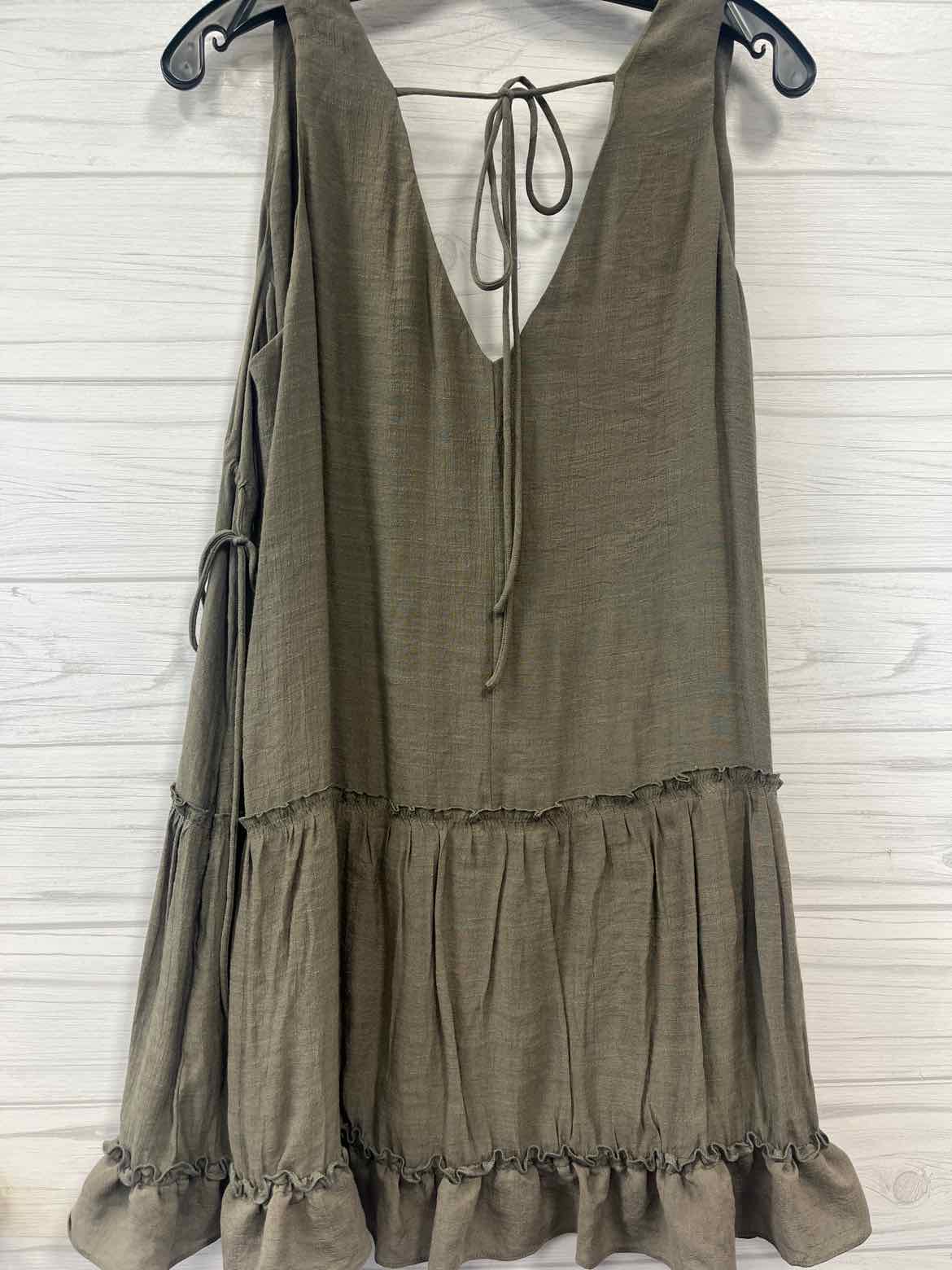 Size M wishlist Dress