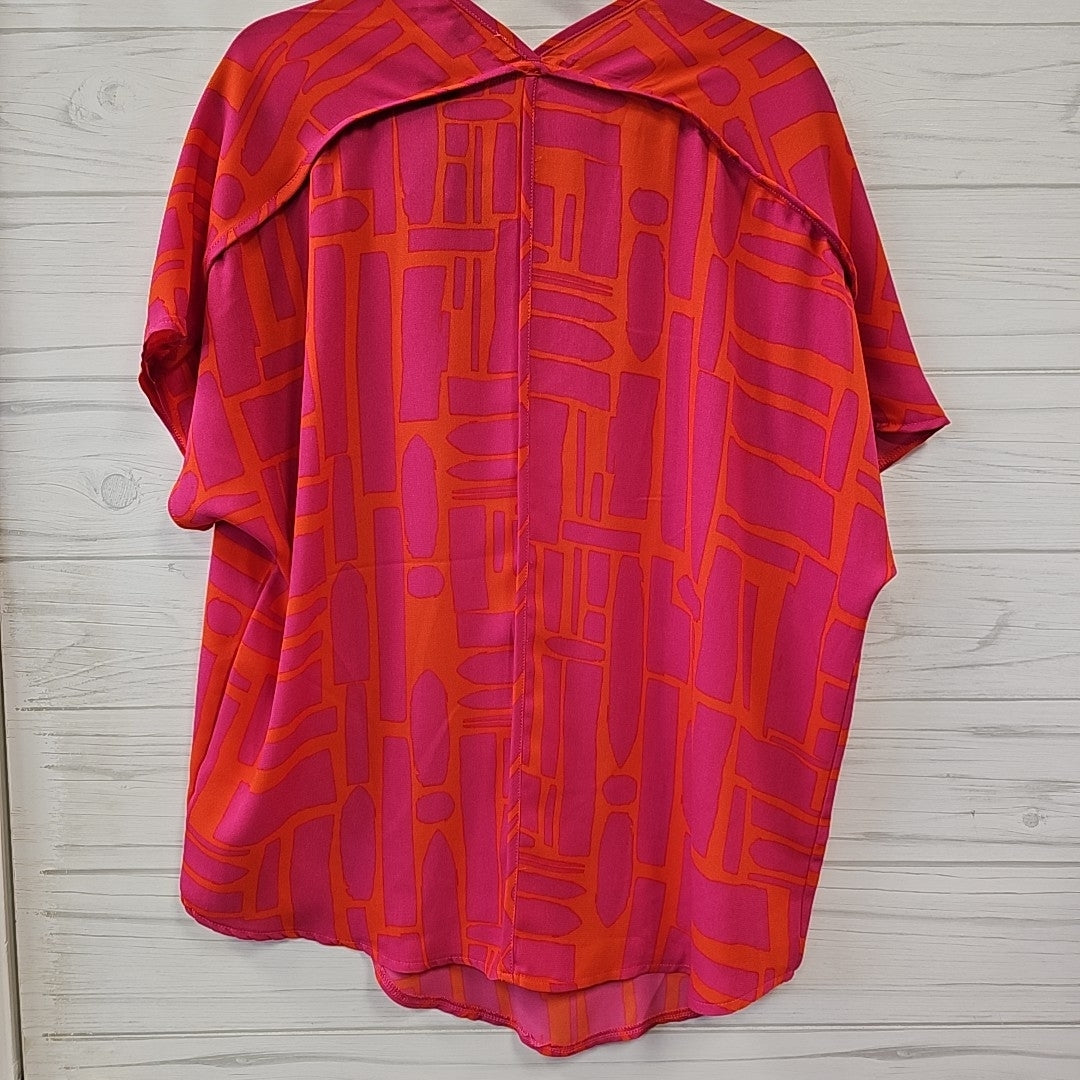 Size XL Michelle McDowell Shirt