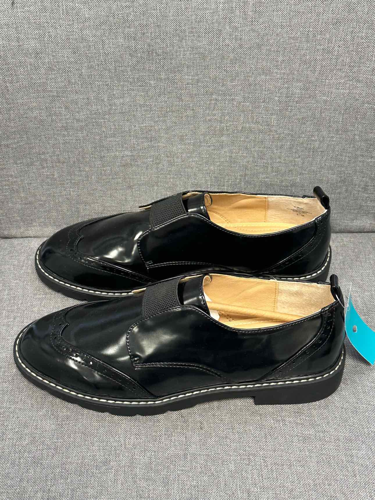 8.5 Adrienne Vittadini Shoes